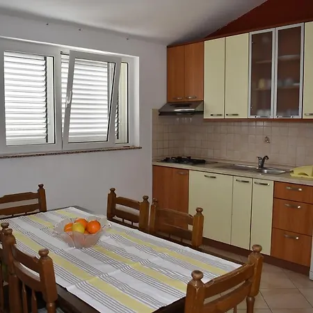 Neda Apartment