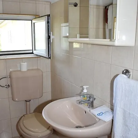 Neda Apartment